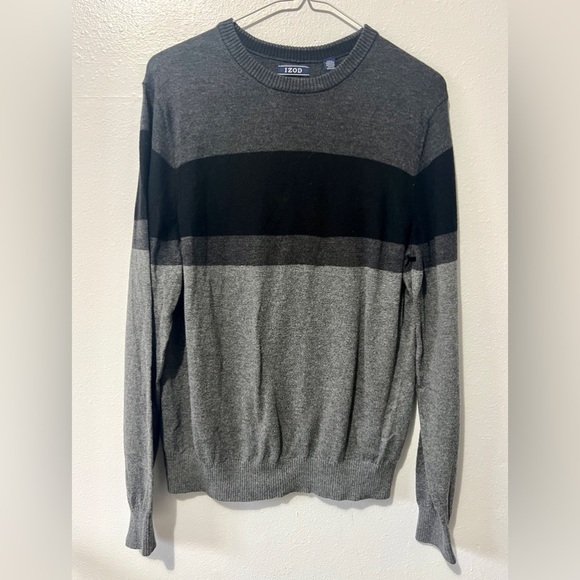 IZOD Men's Charcoal Striped Wool Blend Sweater - Small - Picture 2 of 6